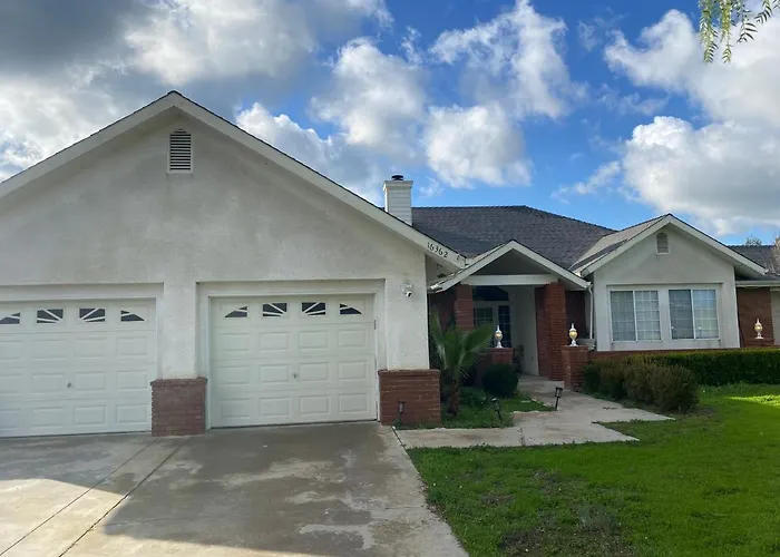 Beautiful Peaceful Desirable Home In Madera Rancho