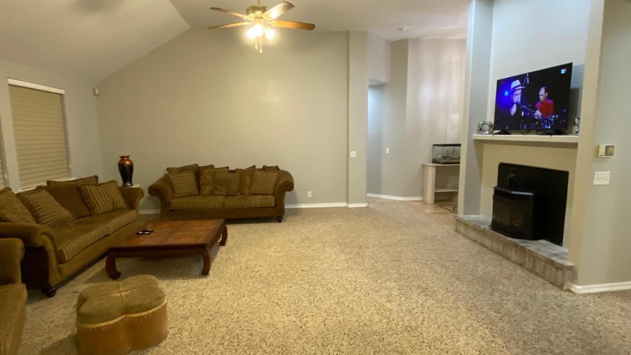 Beautiful Peaceful Desirable In Rancho Madera